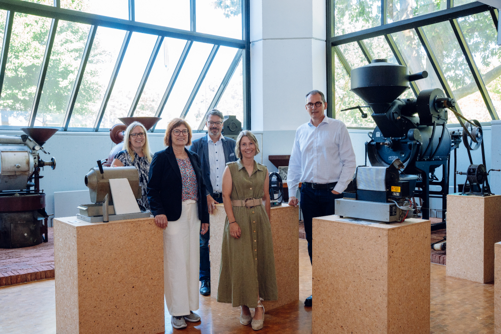 Zwei von drei Tassen Kaffee werden auf PROBAT-Anlagen geröstet > Teilnehmer der Sommertour 2026 Teil 2 | Wirtschaftsförderung Kreis Kleve